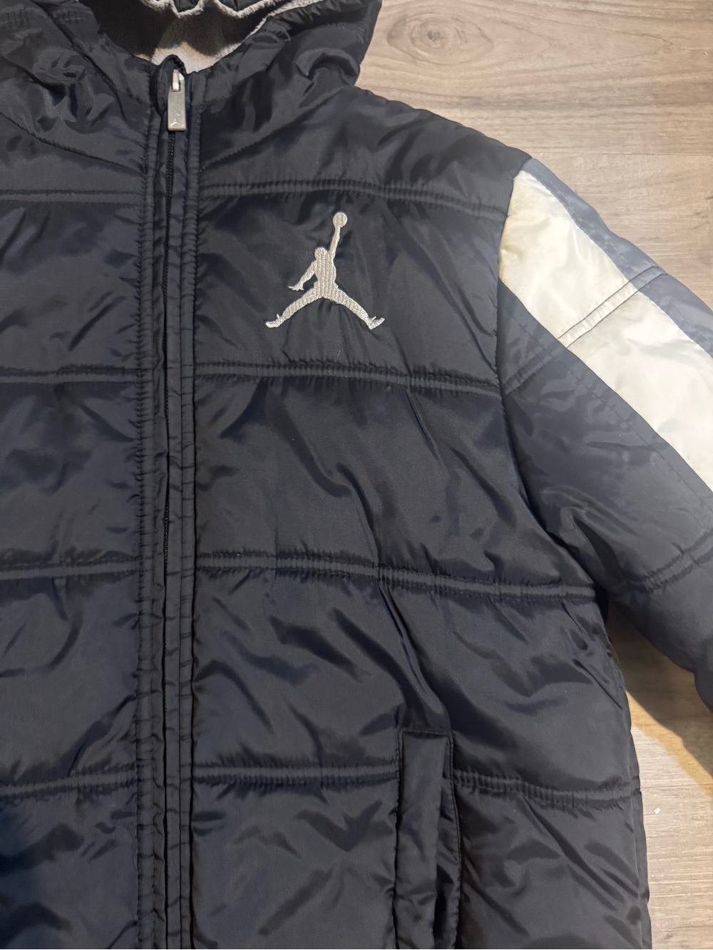 Jordan Boys Hooded Puffer Jacket Black Size M 10-12 - Picture 3 of 7